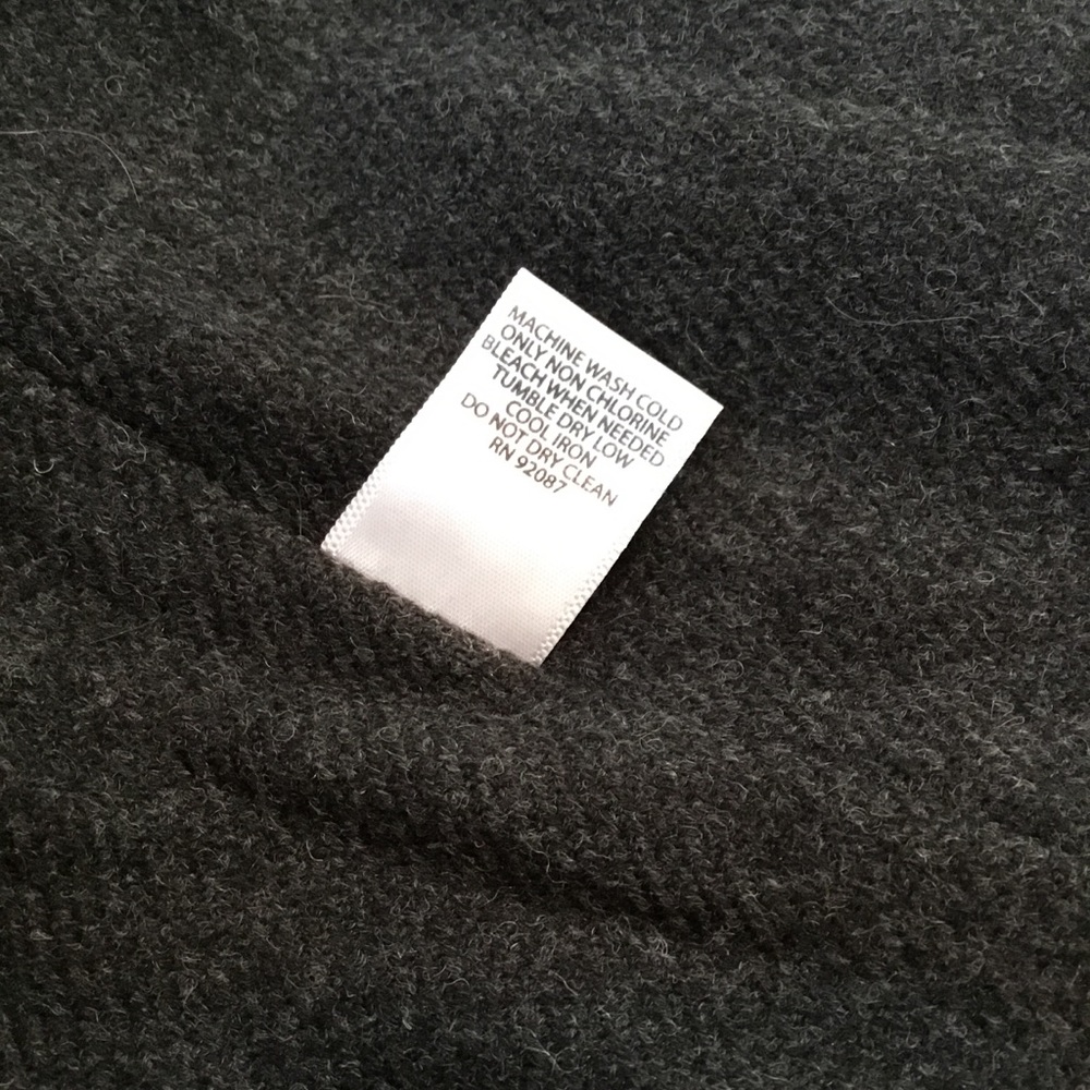 Saks Fifth Avenue coat. - Picture 6 of 7
